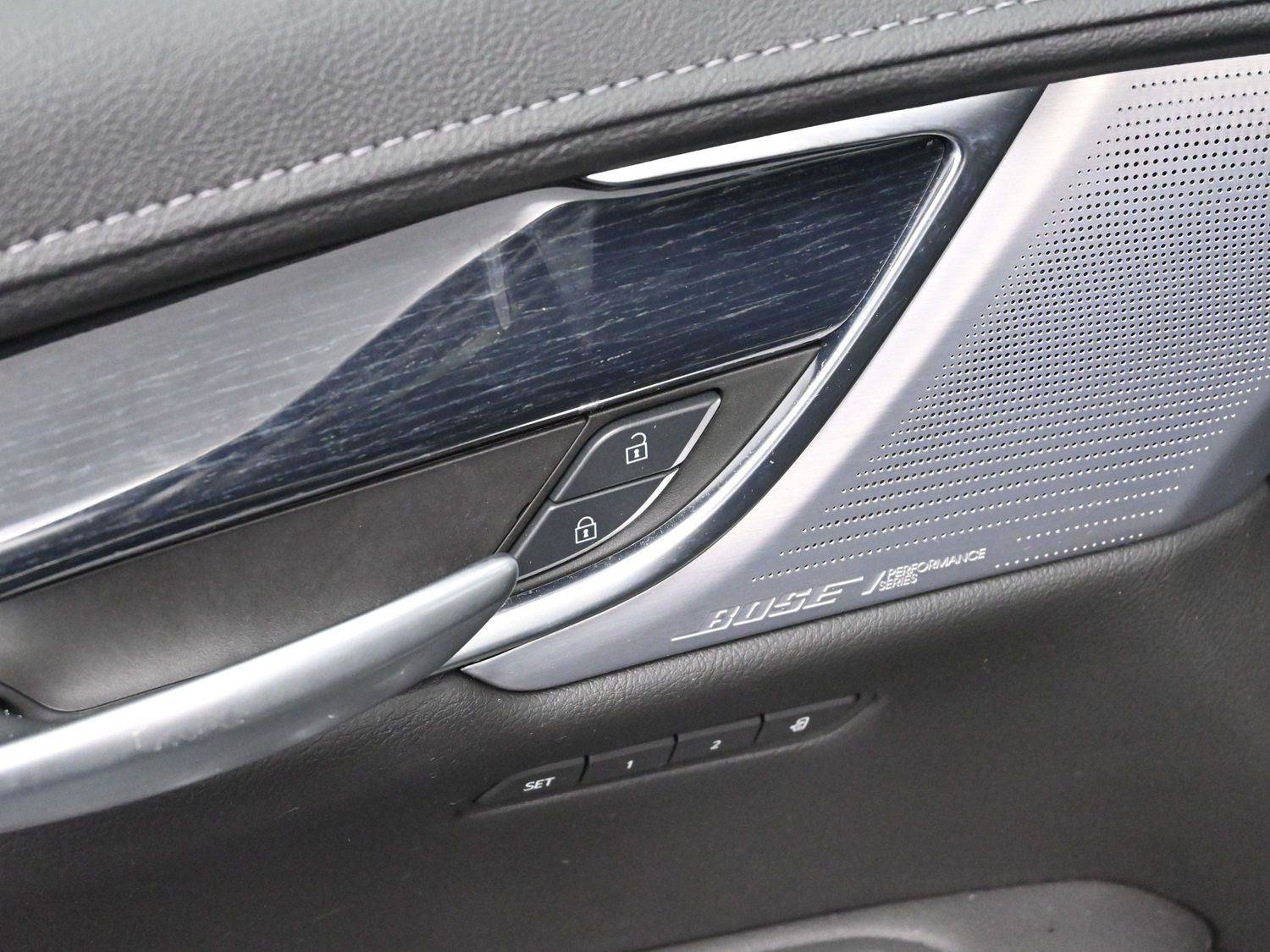 Certified 2025 Cadillac XT5 Premium Luxury image 10