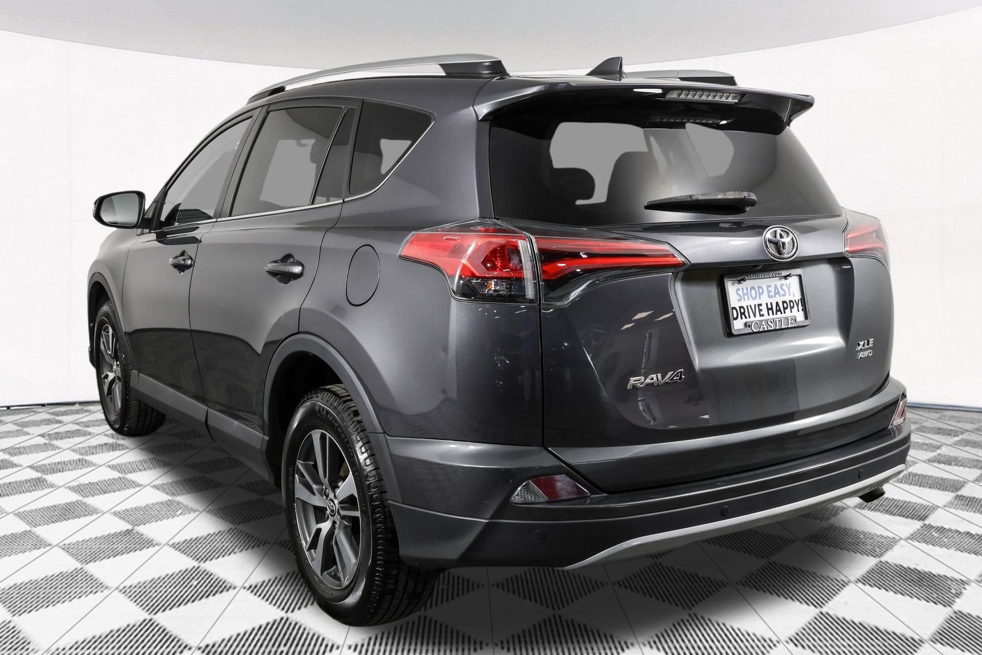 Used 2016 Toyota RAV4 XLE w/ Convenience Package AWD/4WD image 19