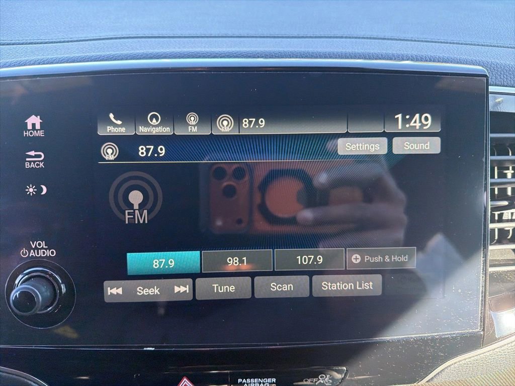 Used 2025 Honda Passport TrailSport image 29