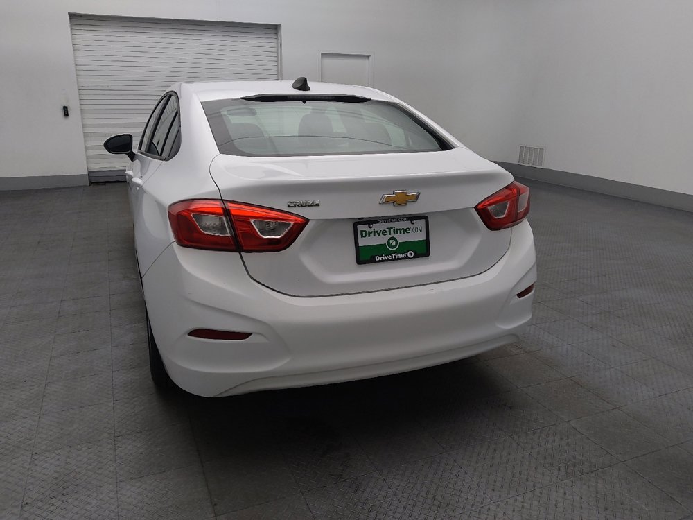 Used 2017 Chevrolet Cruze LS FWD image 6