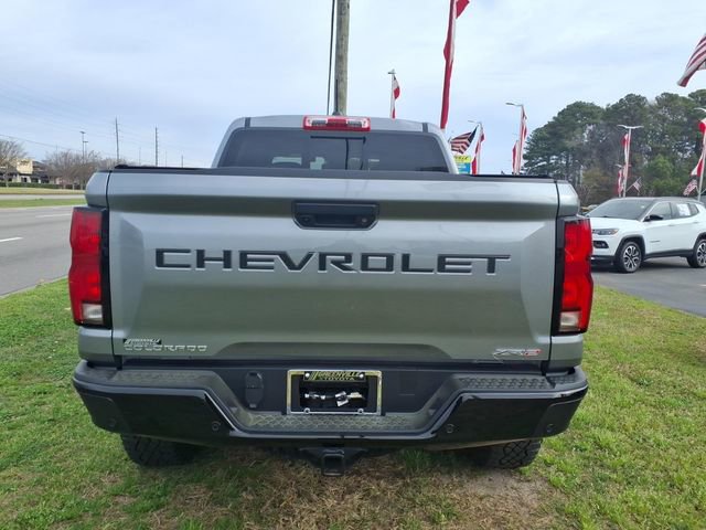 Used 2025 Chevrolet Colorado ZR2 w/ Technology Package image 2