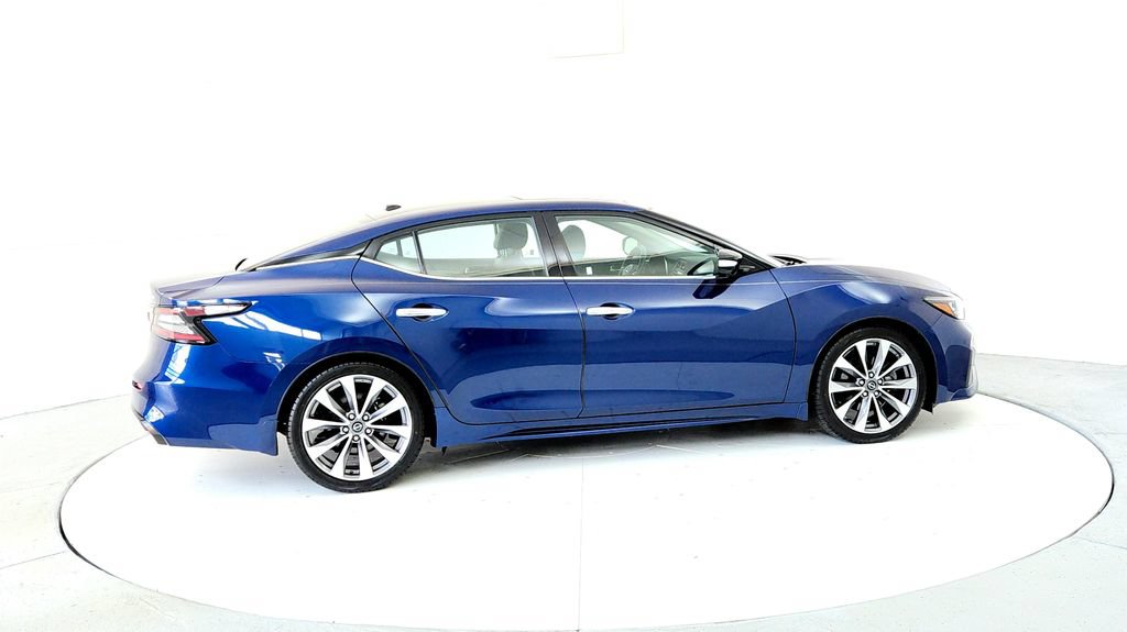 Used 2023 Nissan Maxima Platinum w/ Sport Mat Group FWD image 6