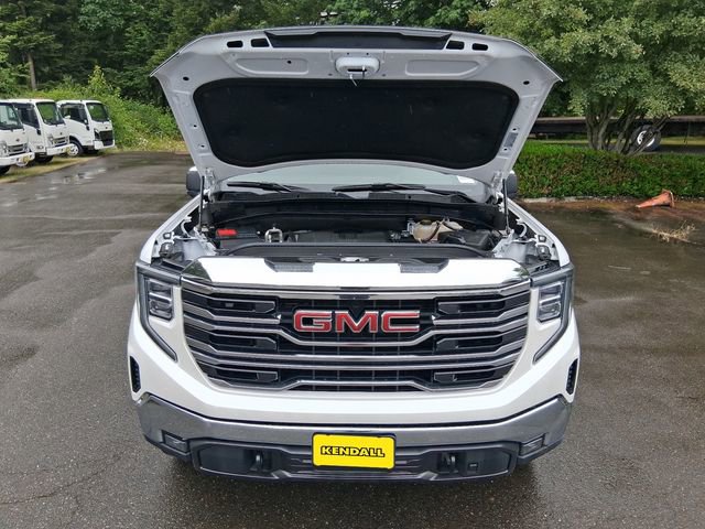 Used 2023 GMC Sierra 1500 SLT AWD/4WD image 17