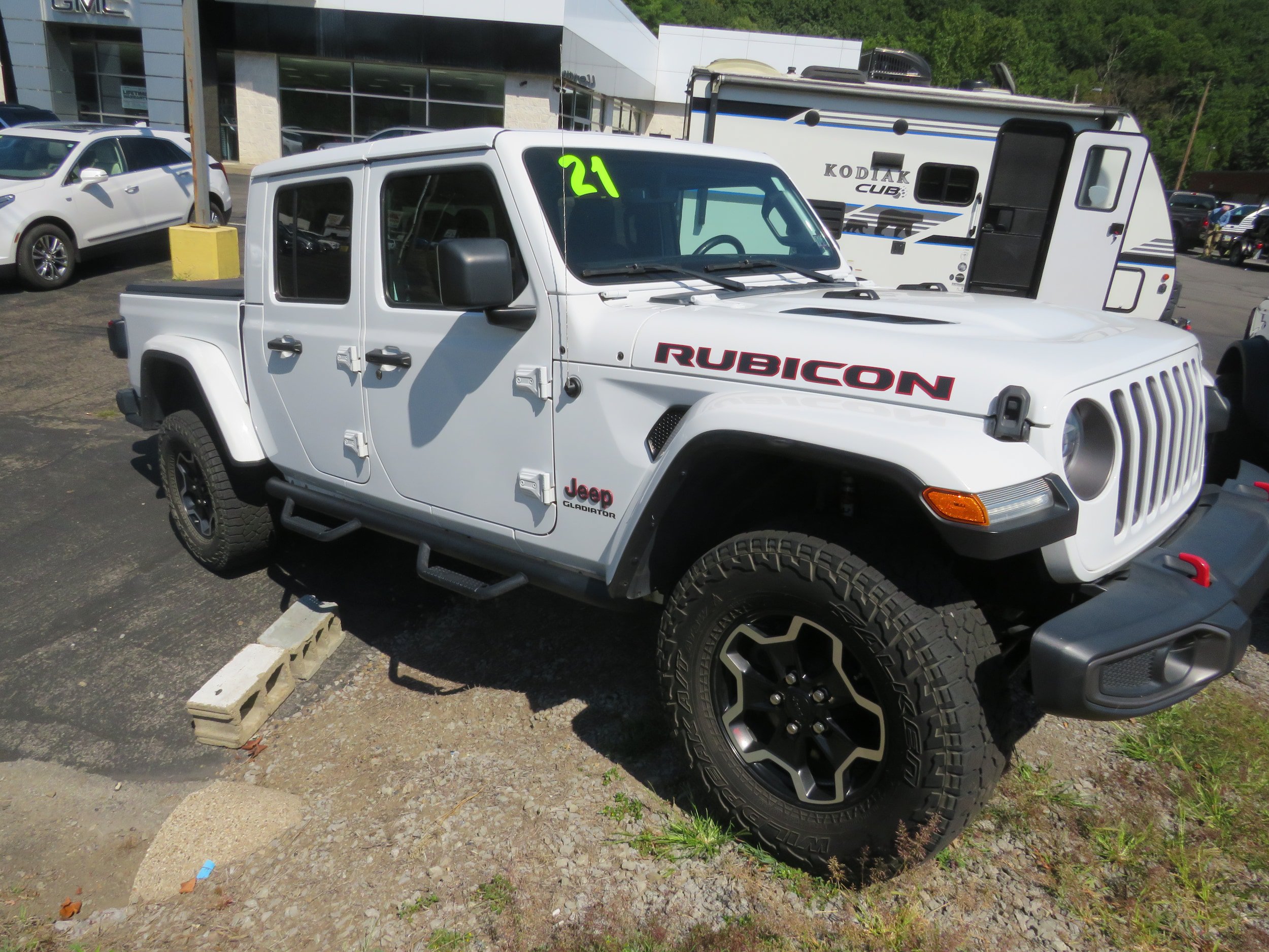 Used 2021 Jeep Gladiator Rubicon AWD/4WD image 1