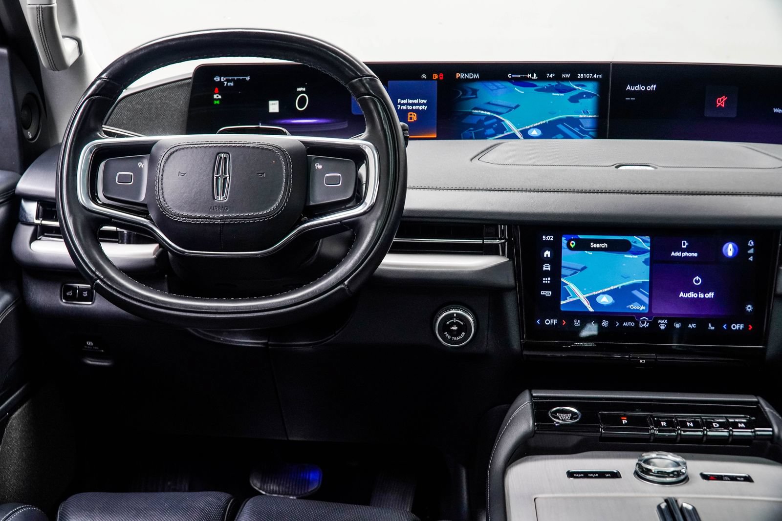 Used 2025 Lincoln Navigator Reserve AWD/4WD image 18