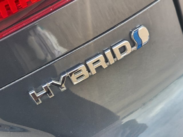 Certified 2022 Toyota Venza LE AWD/4WD image 12