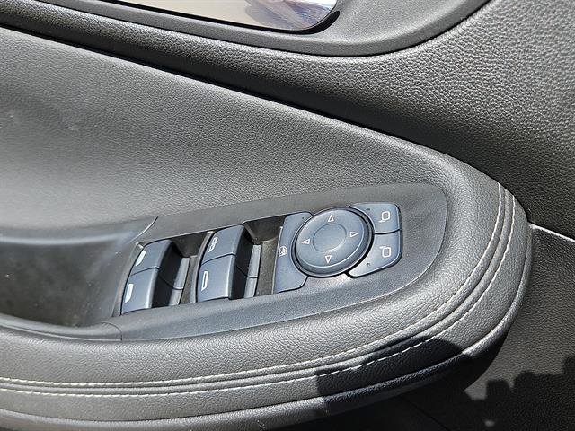 Used 2023 Buick Encore GX Select image 19