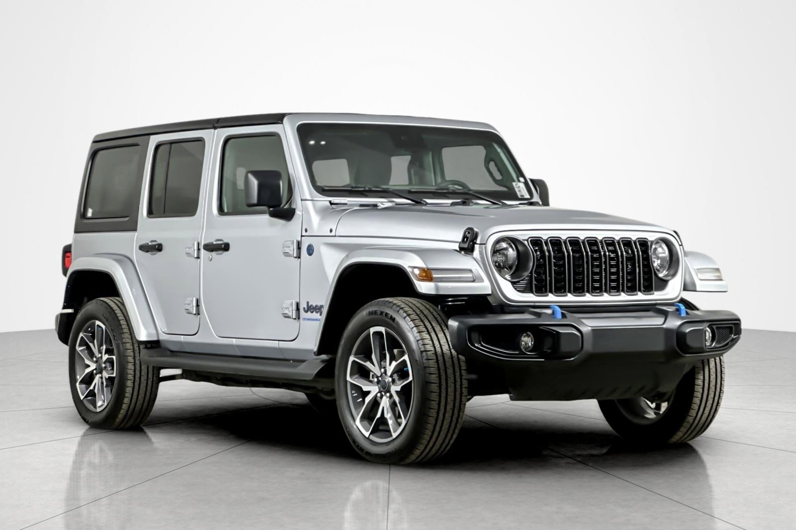 Used 2024 Jeep Wrangler Unlimited w/ Convenience Group image 7