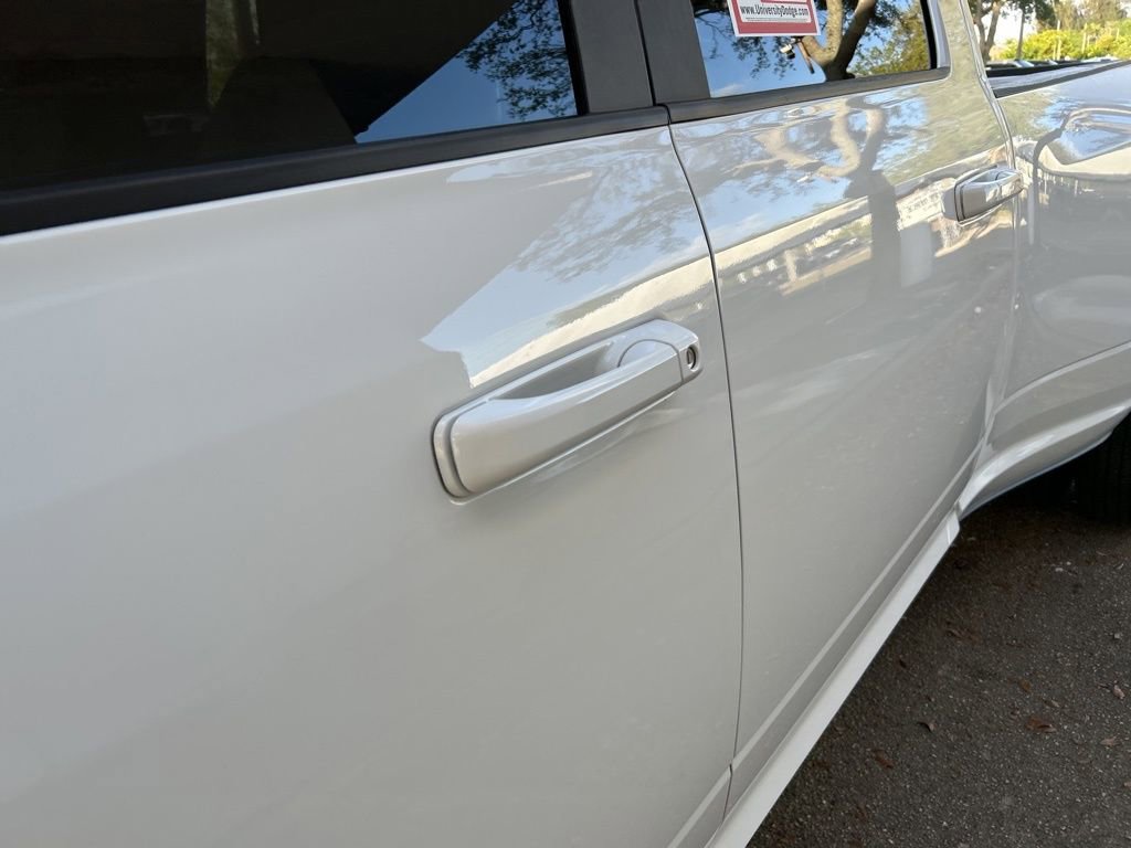 Used 2022 RAM 3500 Big Horn w/ Night Edition image 17