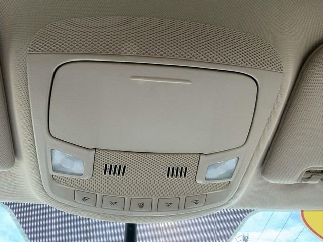 Used 2018 Lincoln MKC Premiere image 32