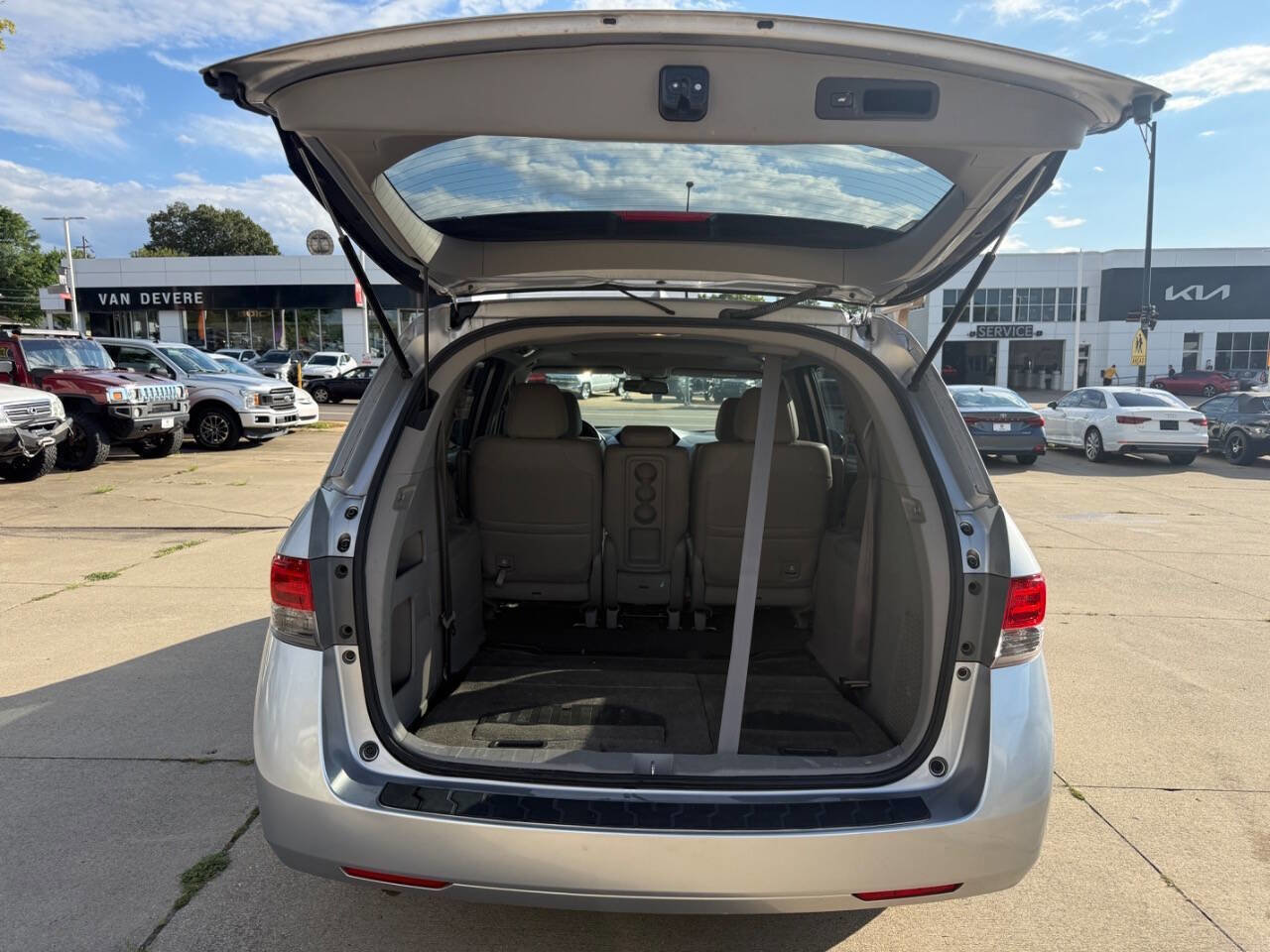 Used 2014 Honda Odyssey EX-L image 25