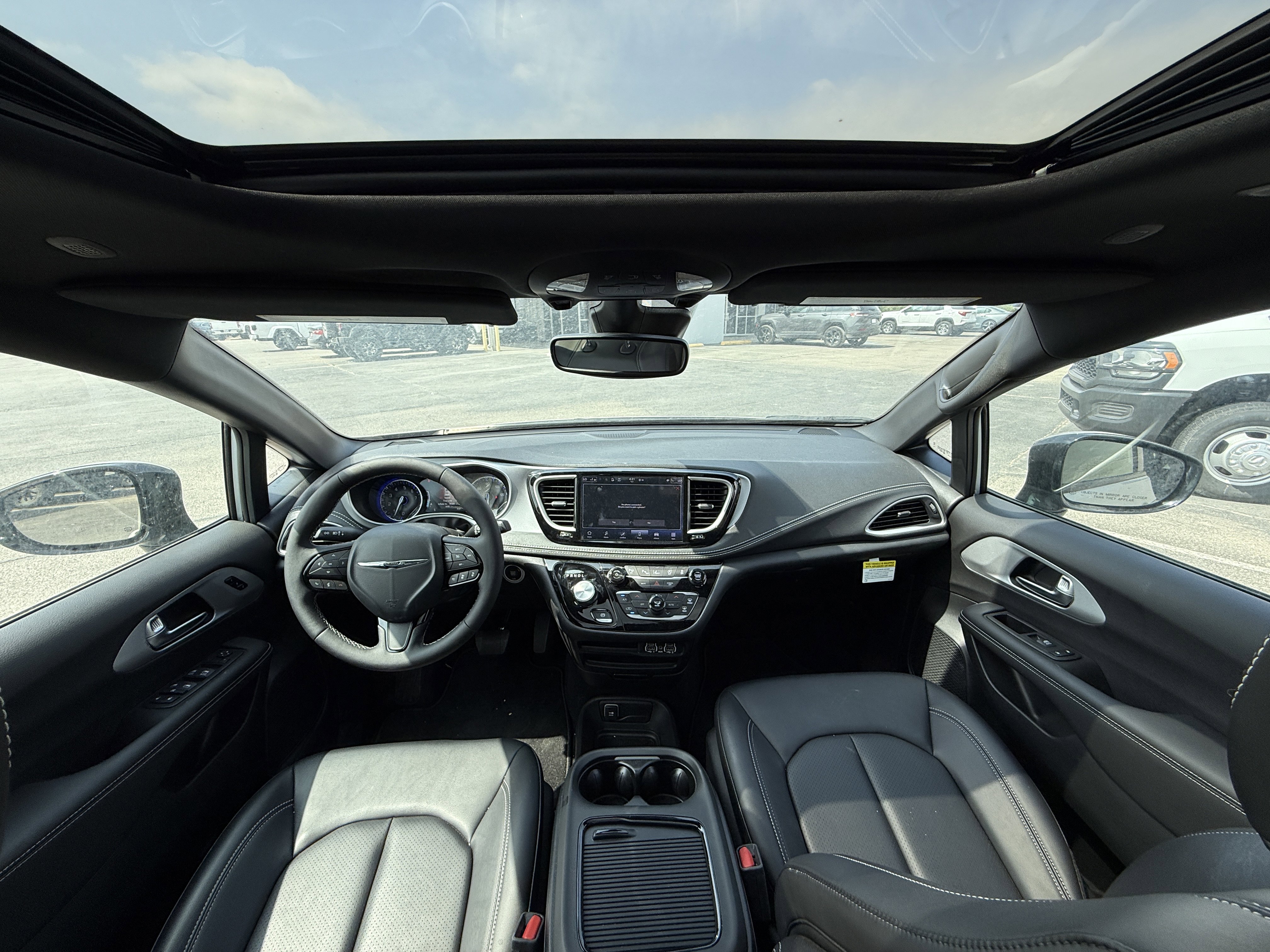 New 2024 Chrysler Pacifica Touring-L w/ S Appearance Package image 10