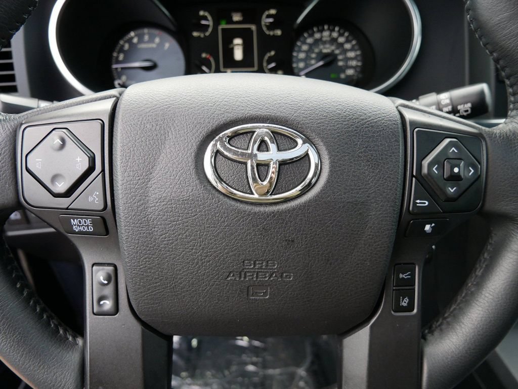 Used 2022 Toyota Sequoia TRD Pro AWD/4WD image 19