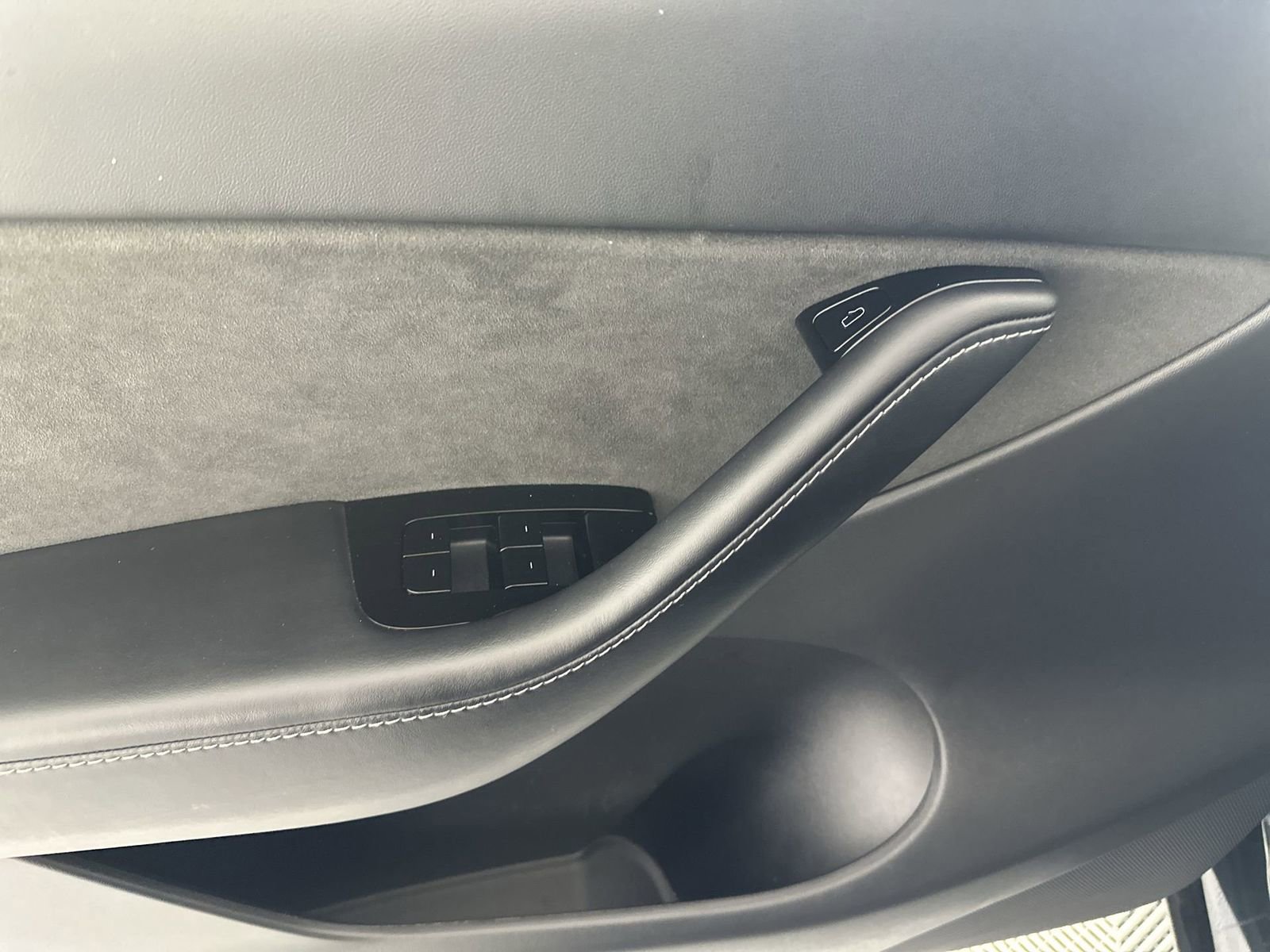 Used 2021 Tesla Model Y Long Range image 13