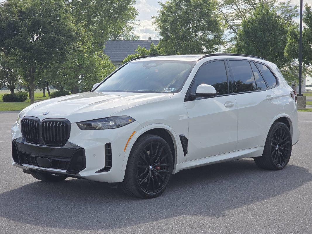 Used 2026 BMW X5 xDrive40i w/ M Sport Package AWD/4WD image 4