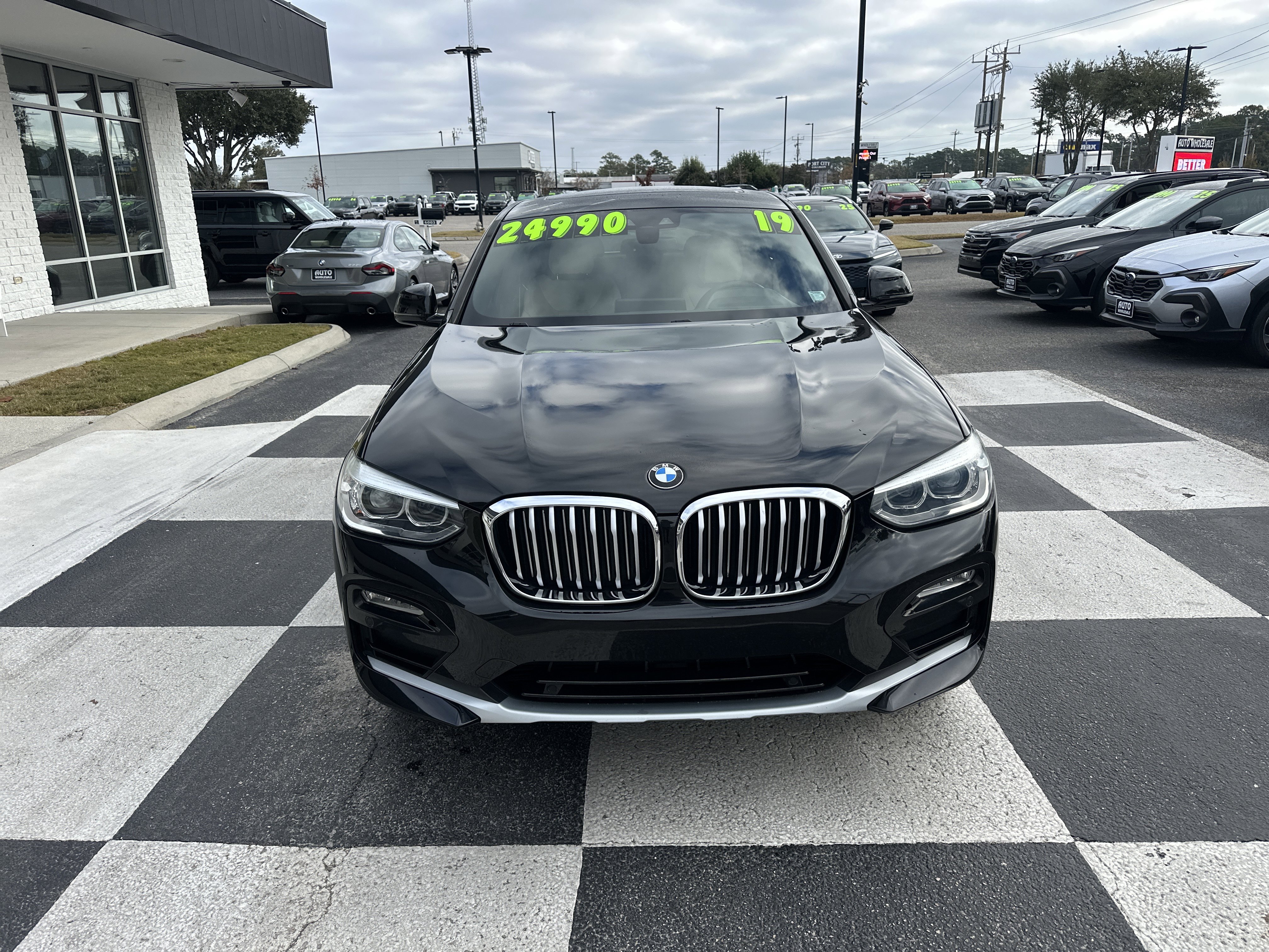 Used 2019 BMW X4 xDrive30i w/ Premium Package image 2