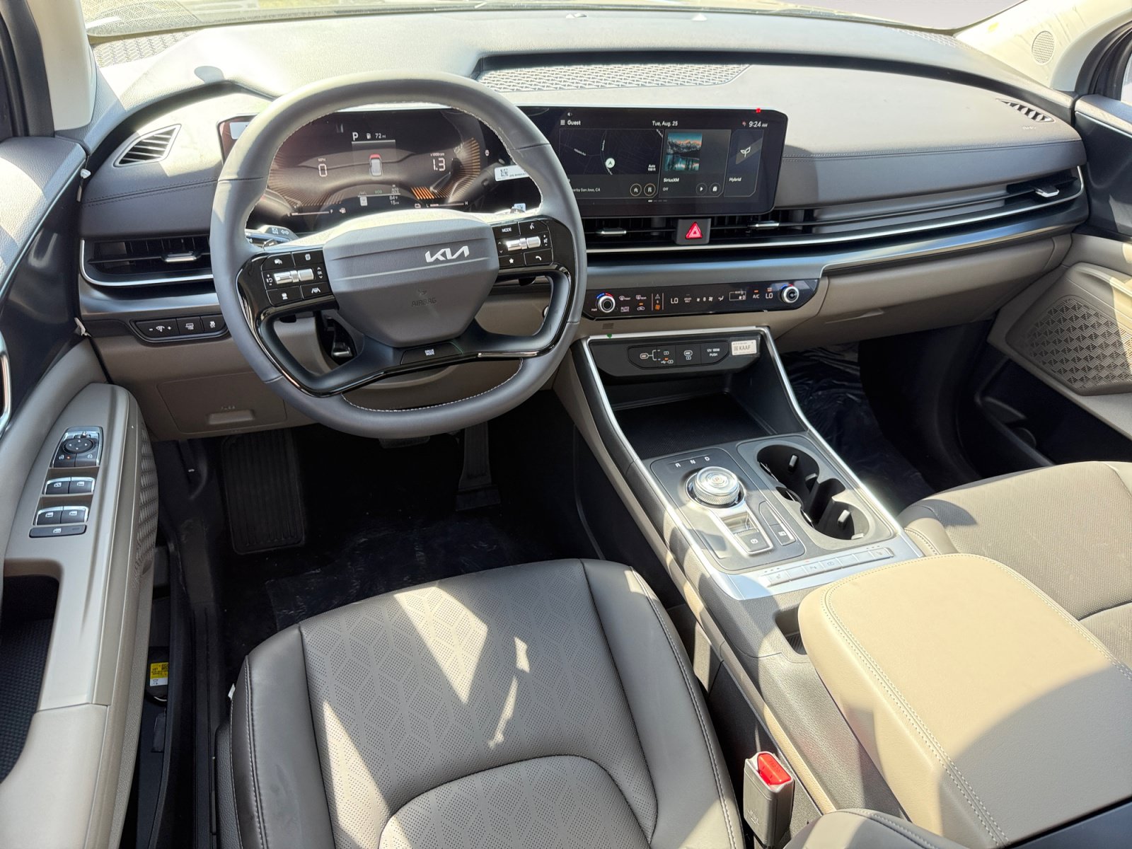 New 2027 Kia Carnival LXS FWD image 15