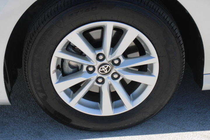 Used 2025 Toyota Camry LE AWD/4WD image 9