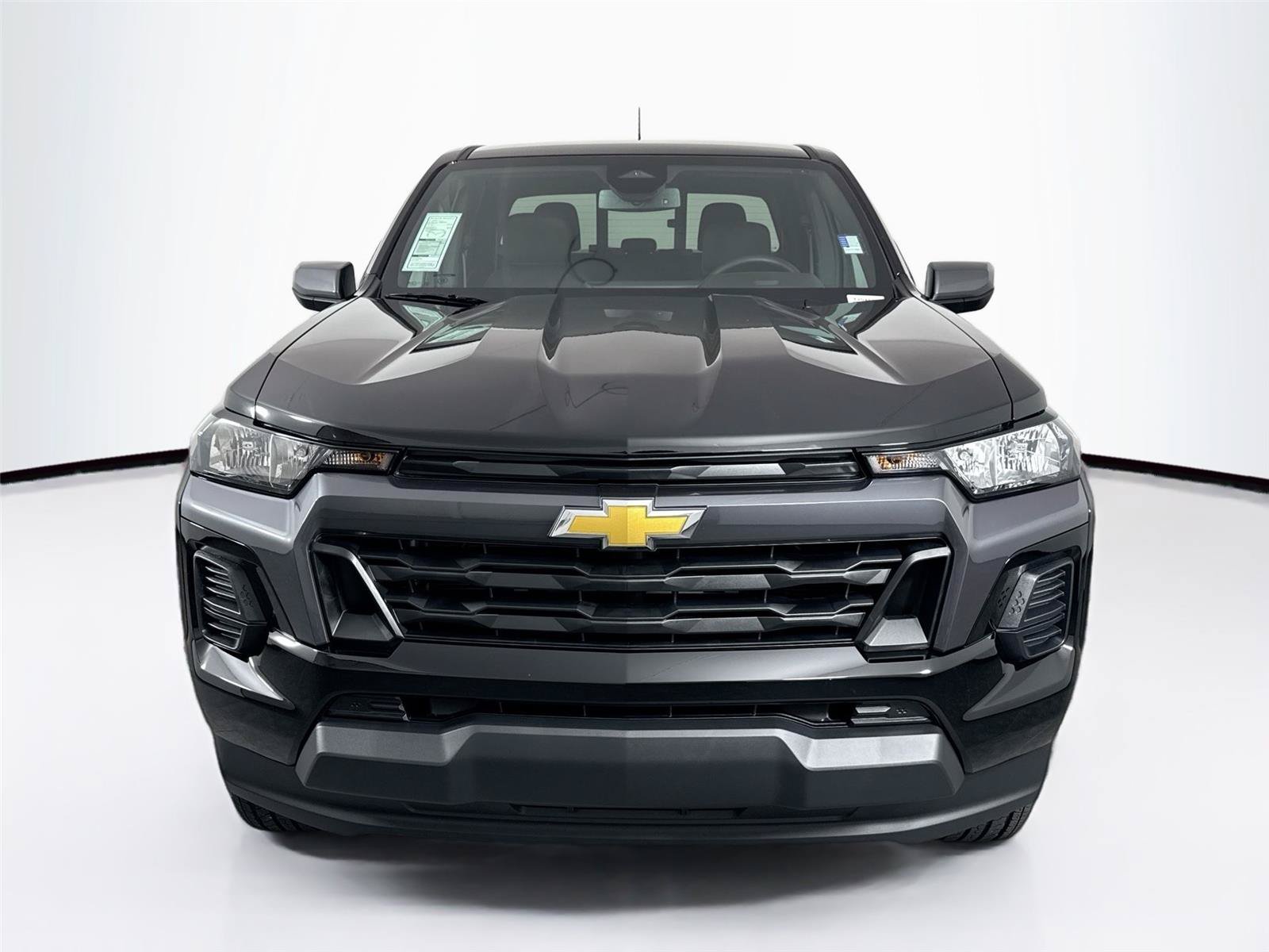 Used 2026 Chevrolet Colorado LT RWD image 9