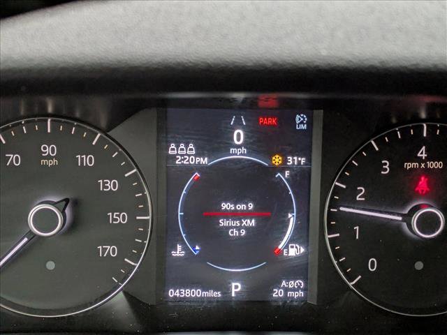 Used 2020 Land Rover Range Rover Velar S image 11