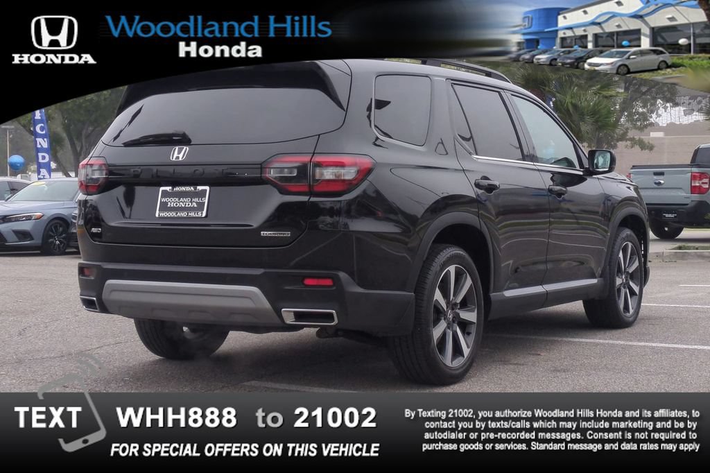 Certified 2025 Honda Pilot Touring image 5