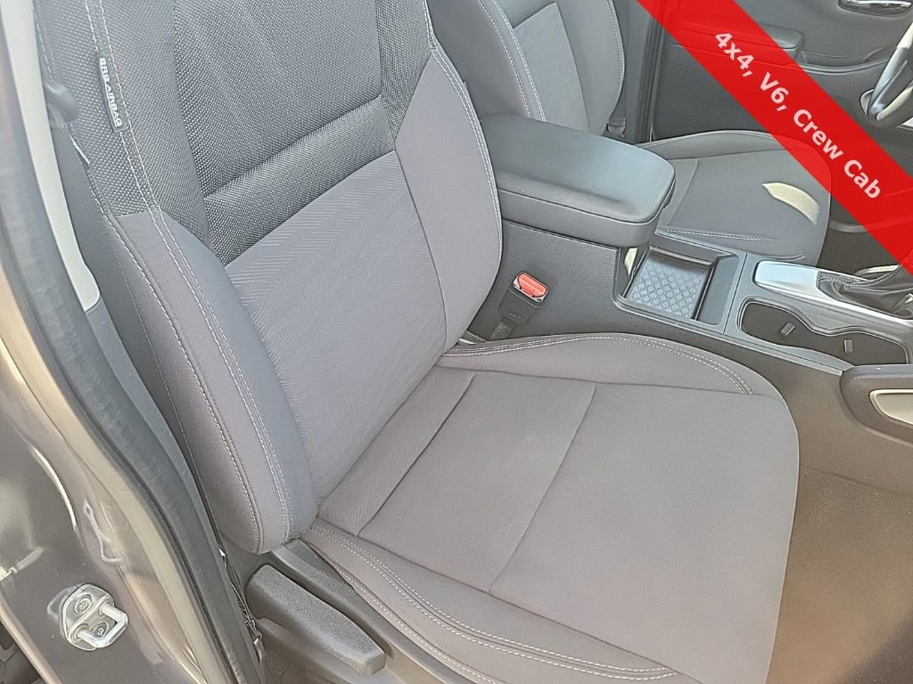 Used 2022 Nissan Frontier SV image 44