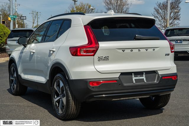 New 2026 Volvo XC40 B5 Plus w/ Climate Package AWD/4WD image 5