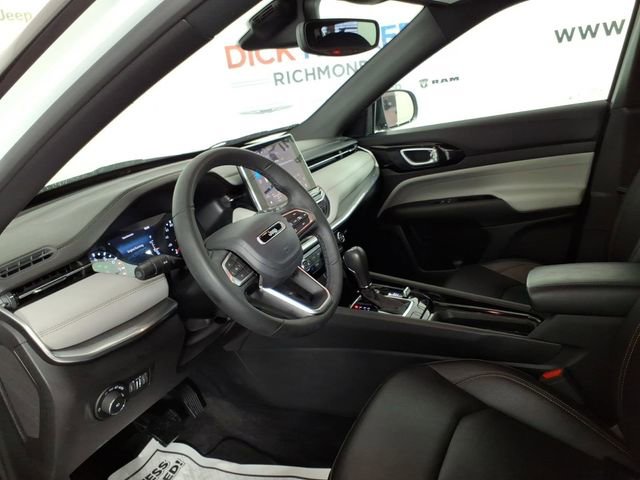 Used 2024 Jeep Compass Limited image 12