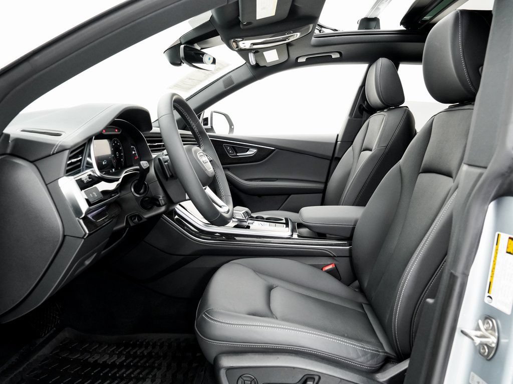 Certified 2025 Audi Q8 Premium Plus w/ Premium Plus Package AWD/4WD image 6