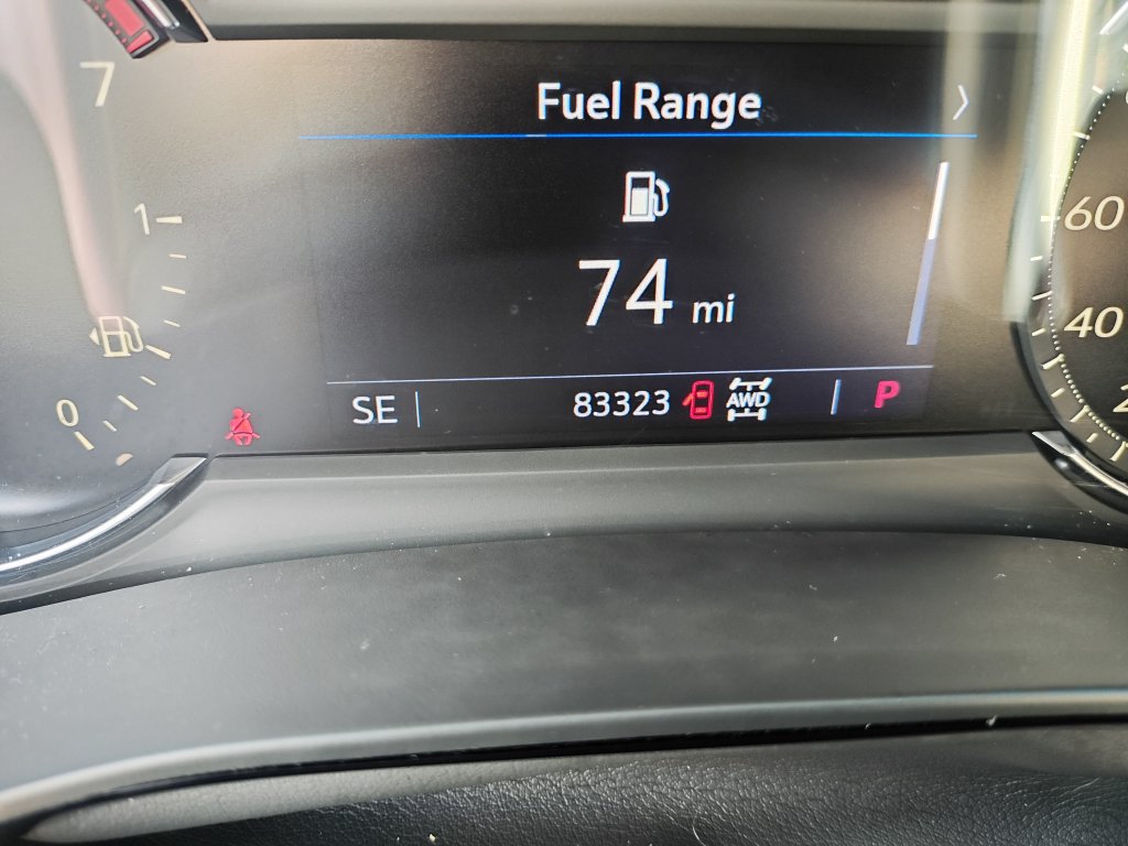 Used 2020 Cadillac XT5 Premium Luxury w/ LPO, Floor Liner Package AWD/4WD image 21