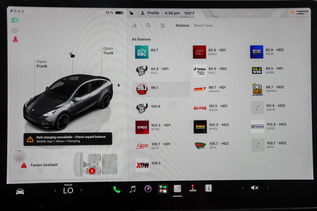Used 2022 Tesla Model Y Performance AWD/4WD image 32