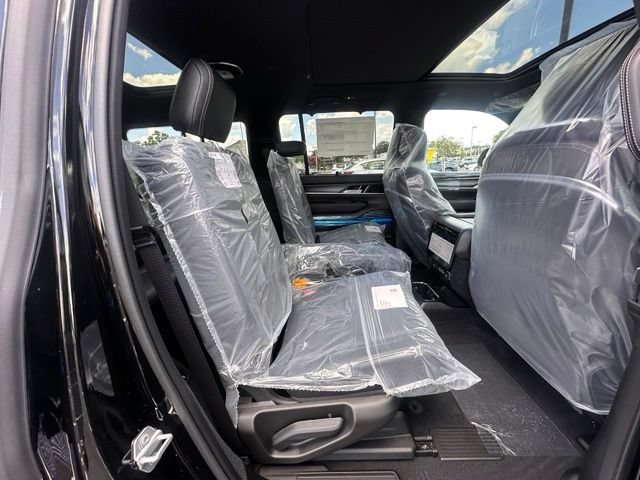 New 2026 Jeep Grand Wagoneer Summit w/ Premium Group III AWD/4WD image 30