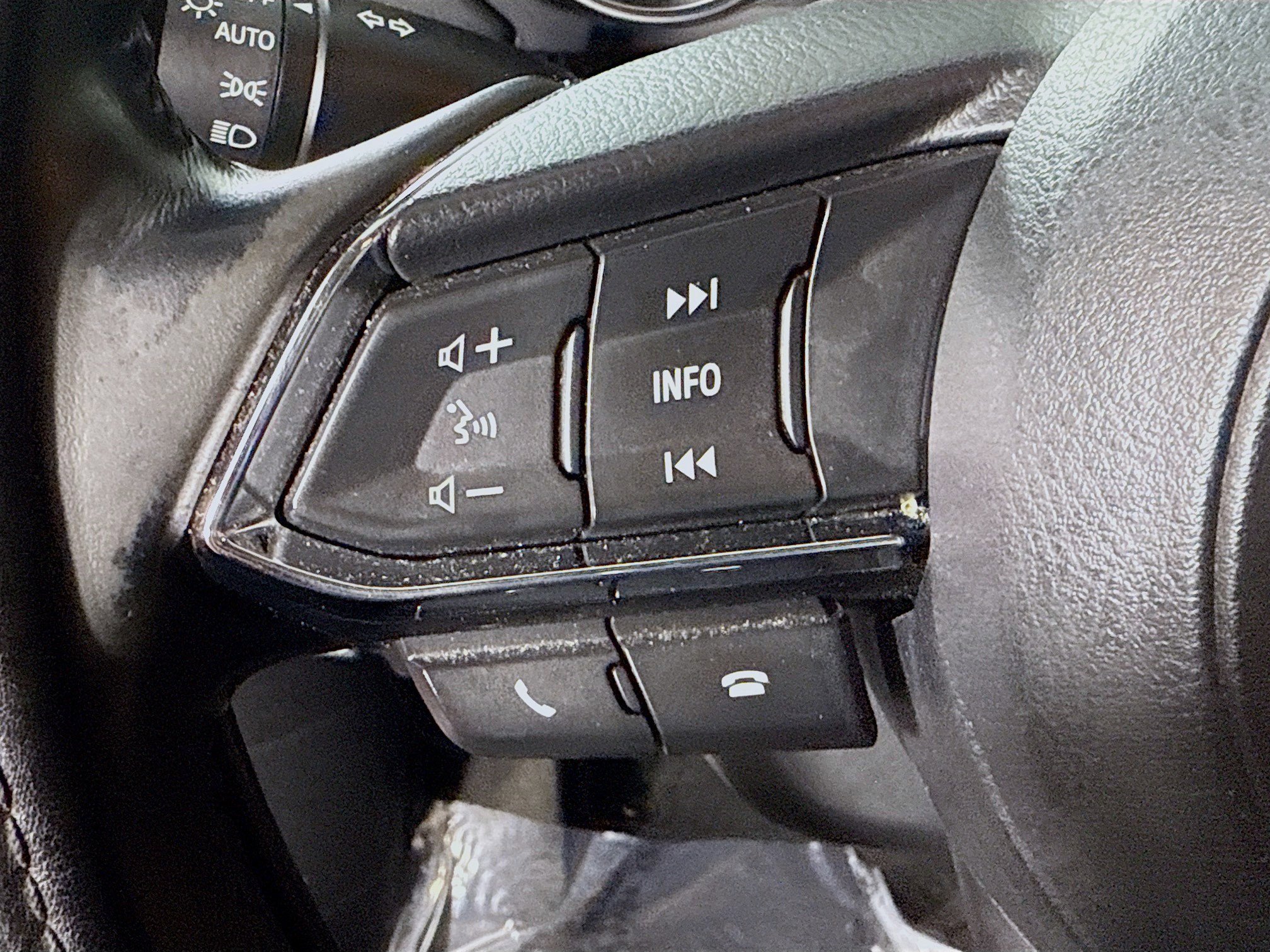 Used 2020 MAZDA CX-5 Touring image 14