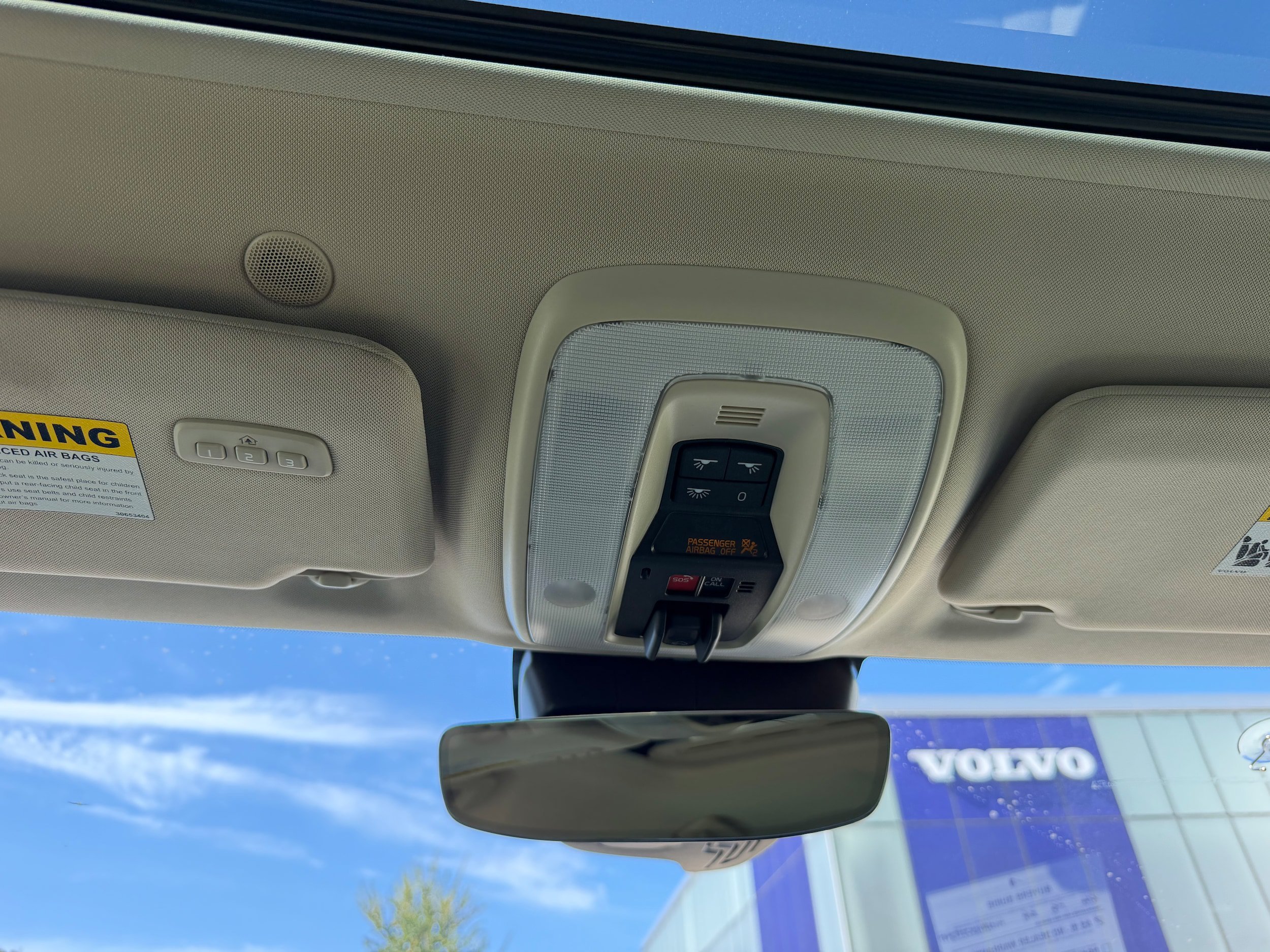 Used 2018 Volvo S60 T5 Dynamic w/ Vision Package FWD image 19