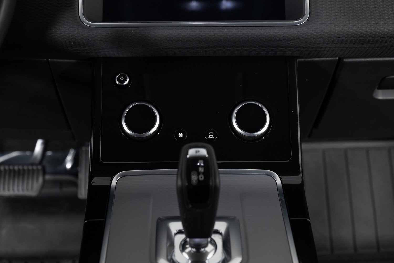 Used 2020 Land Rover Range Rover Evoque S image 34