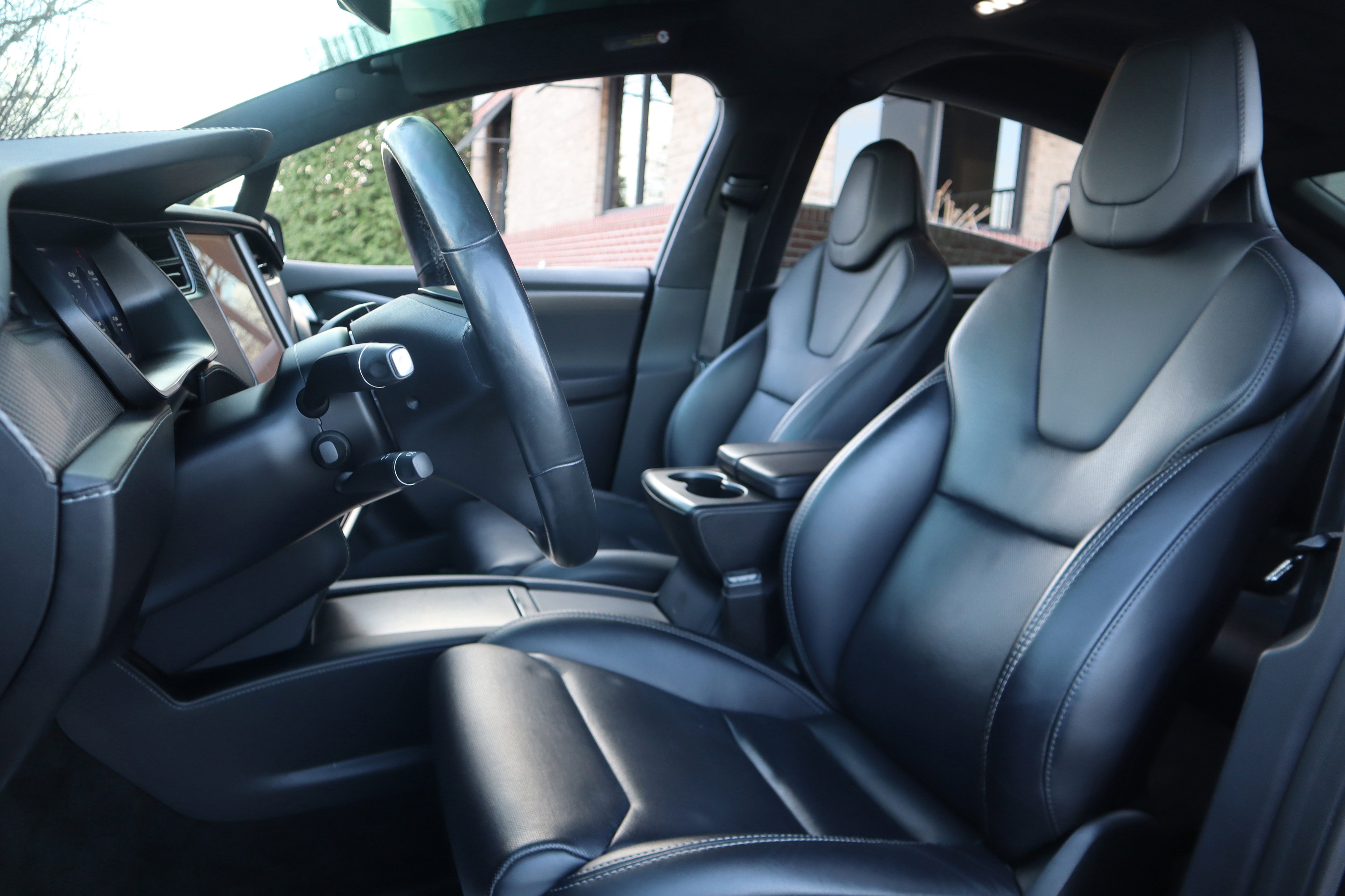 Used 2018 Tesla Model X P100D image 25