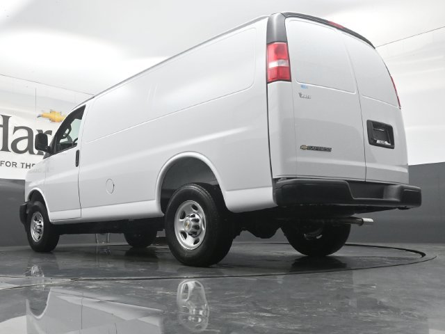 New 2027 Chevrolet Express 2500 w/ Driver Convenience Package RWD image 5