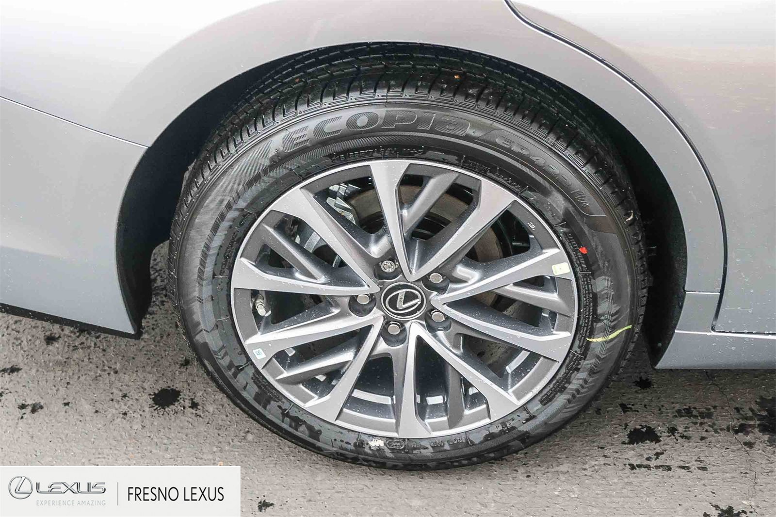 New 2025 Lexus ES 350 image 8