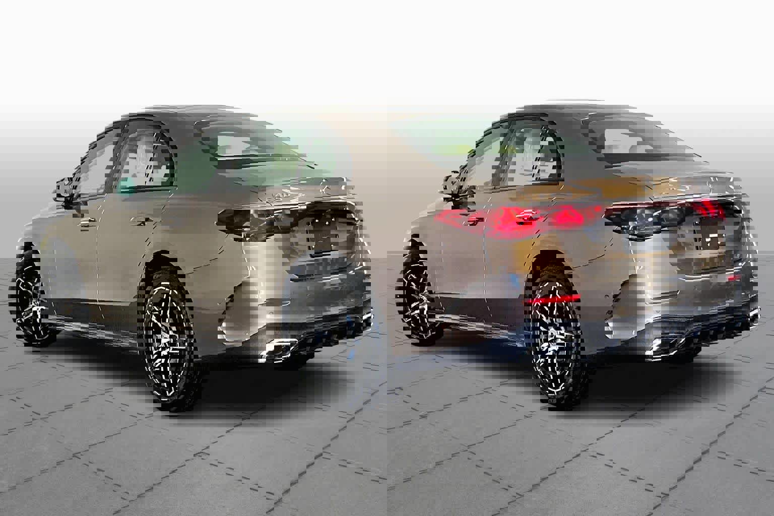 New 2026 Mercedes-Benz E 450 4MATIC Sedan image 3