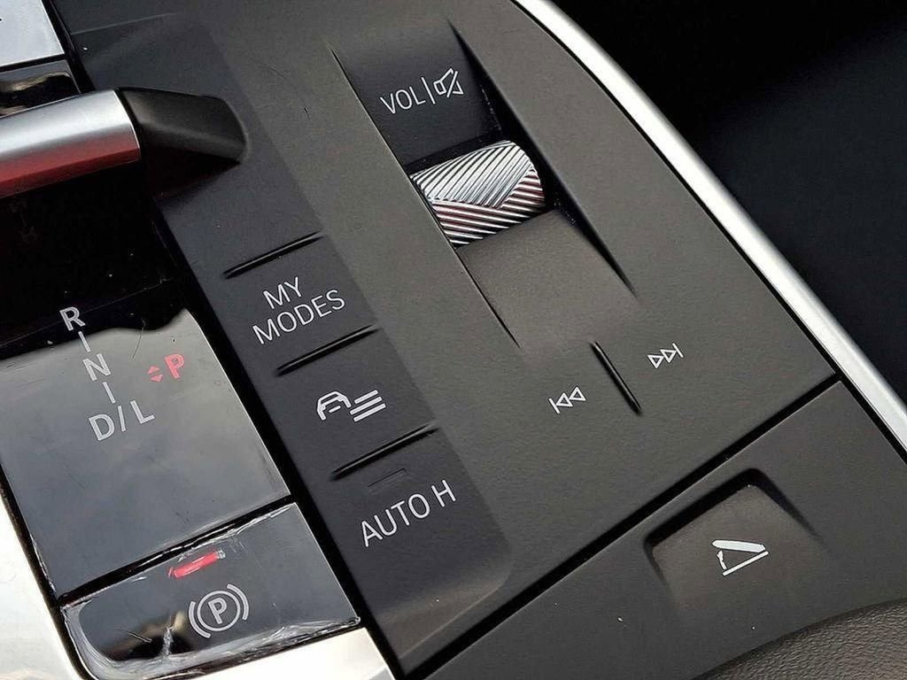 Used 2025 BMW X2 xDrive28i image 26