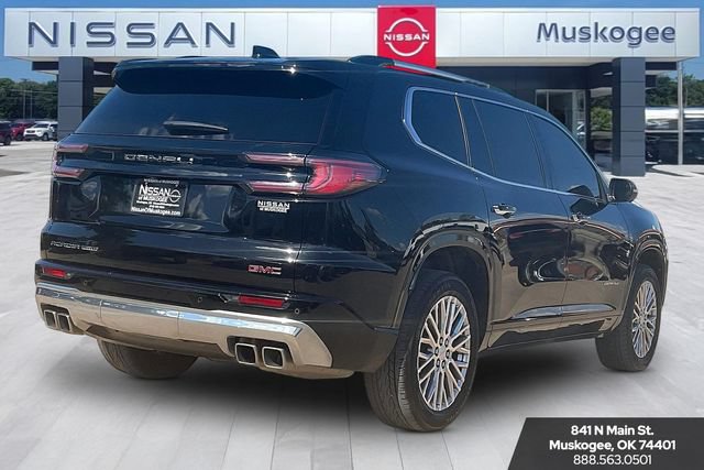Used 2025 GMC Acadia Denali w/ LPO, Floor Liner Package AWD/4WD image 5