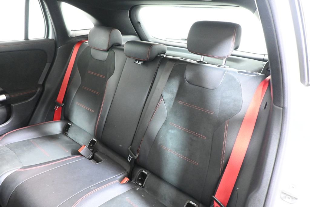Used 2023 Mercedes-Benz GLA 35 AMG 4MATIC image 4