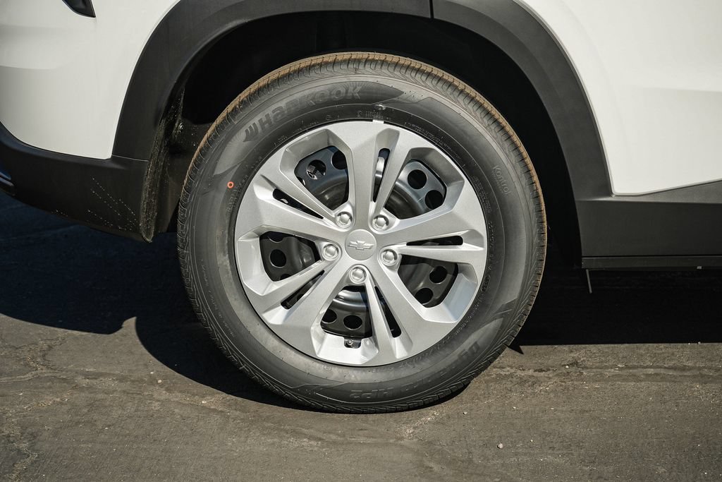 New 2026 Chevrolet Trax LS w/ Driver Confidence Package FWD image 11