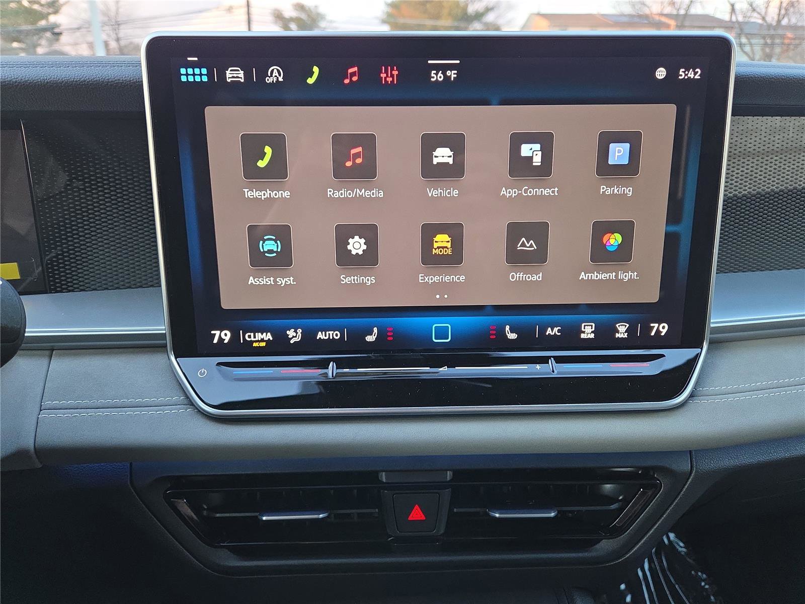 New 2026 Volkswagen Tiguan SE R-Line image 18