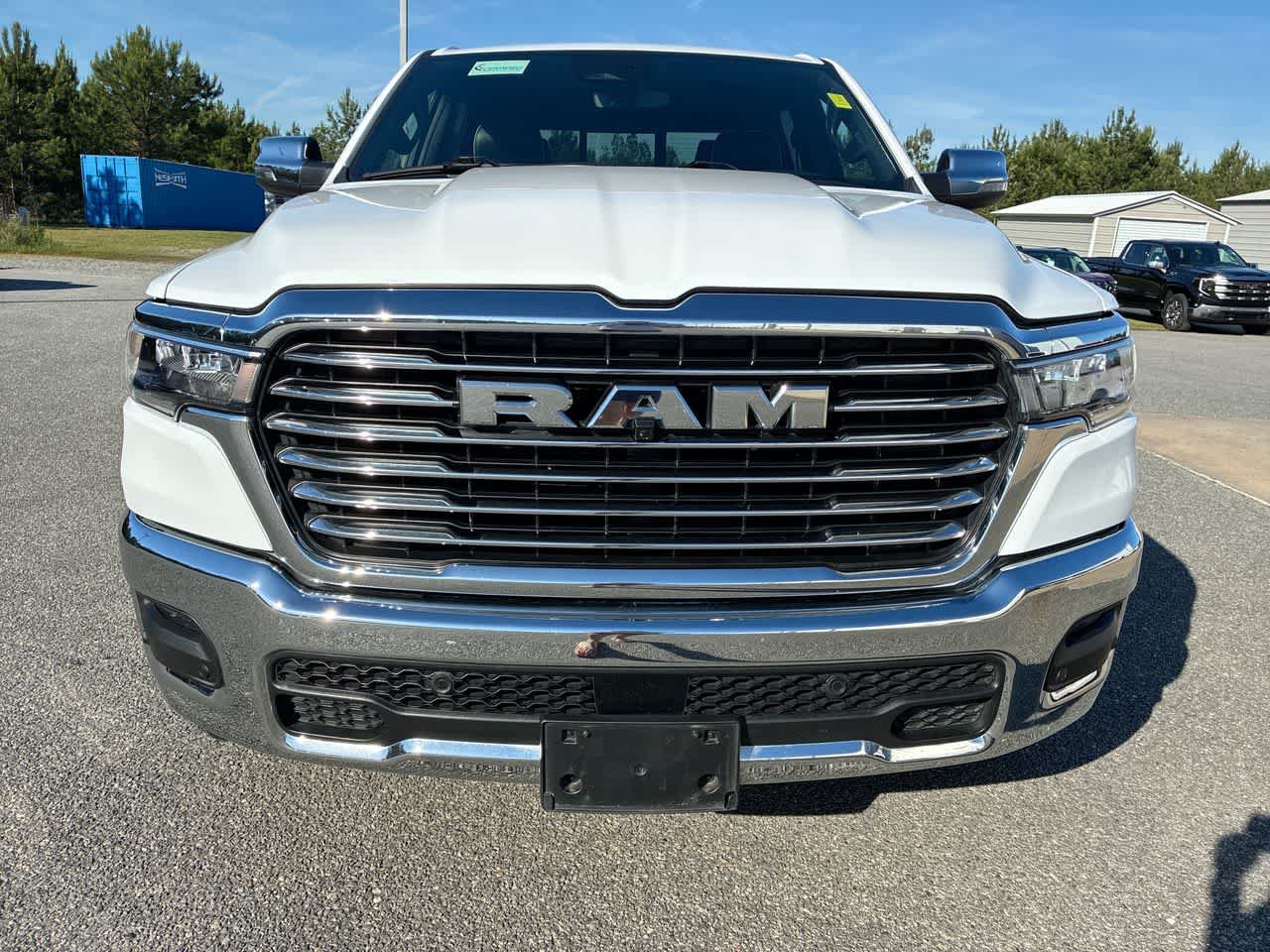 Used 2025 RAM 1500 Laramie AWD/4WD image 31