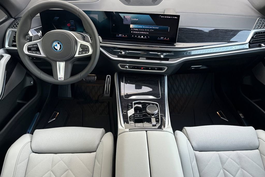 New 2026 BMW X5 xDrive50e w/ M Sport Package AWD/4WD image 14