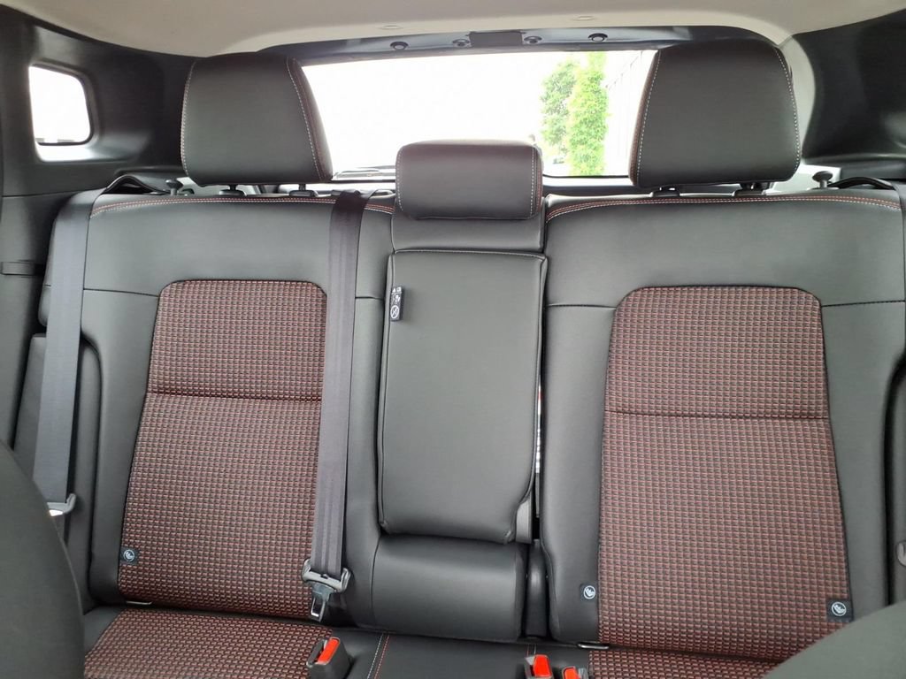 New 2026 Nissan Kicks SR FWD image 23