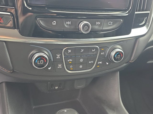 Used 2019 Chevrolet Traverse LT w/ LPO, Floor Liner Package AWD/4WD image 25