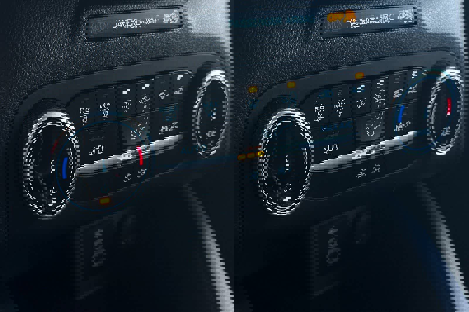 Used 2025 Ford Escape ST-Line image 25