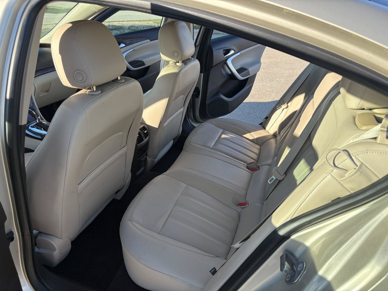 Used 2013 Buick Regal Premium FWD image 29